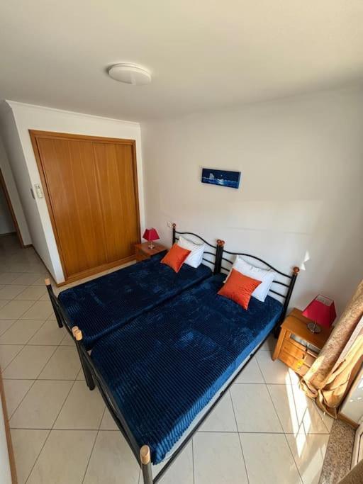 Blue Sun Apartment *